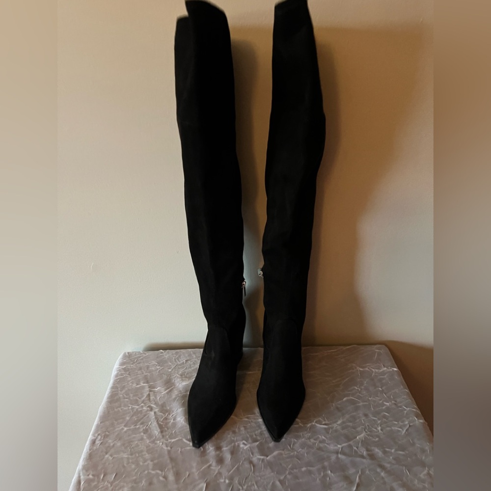 Marc Fisher Women’s Sleek Black Suede Over-the-Knee Boots pointed toe size 9